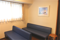 町田の精神科・心療内科、つるまるクリニックのクリニックの様子 待合室